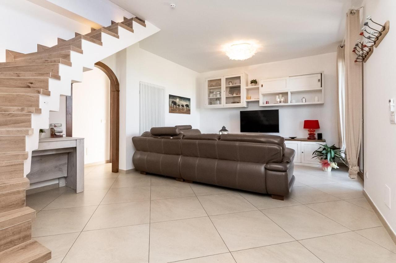 Villa Luxury - Sarzana Luni Exterior photo